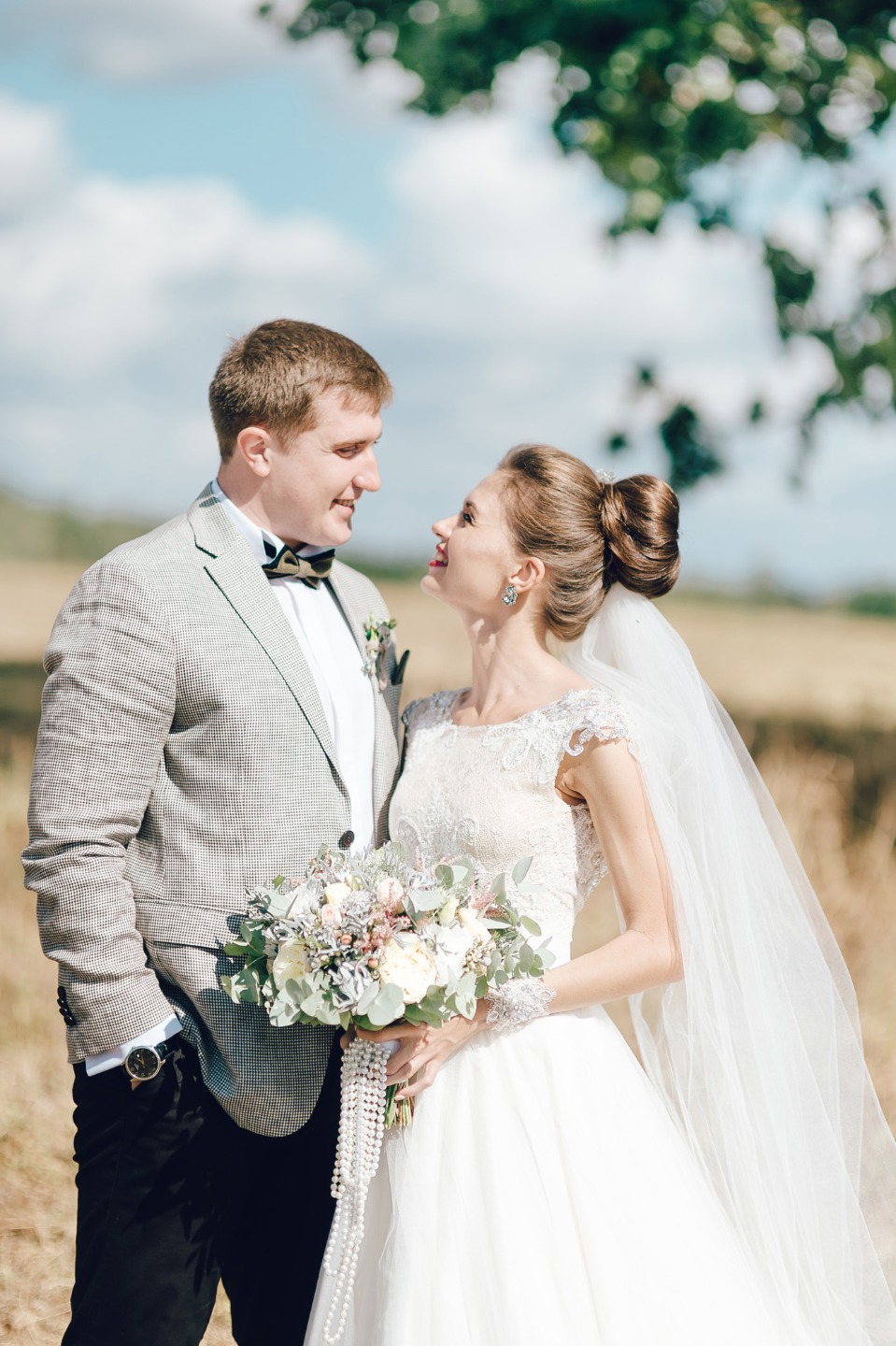 Любовь с первого сентября: свадьба Александра и Алеси