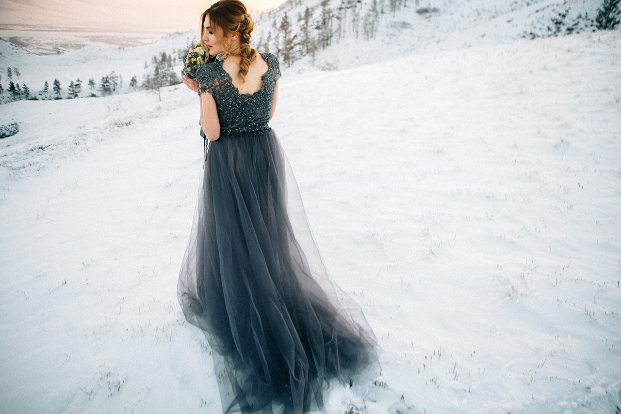 Зима в серых тонах: стилизованная фотосессия Андрея и Марии