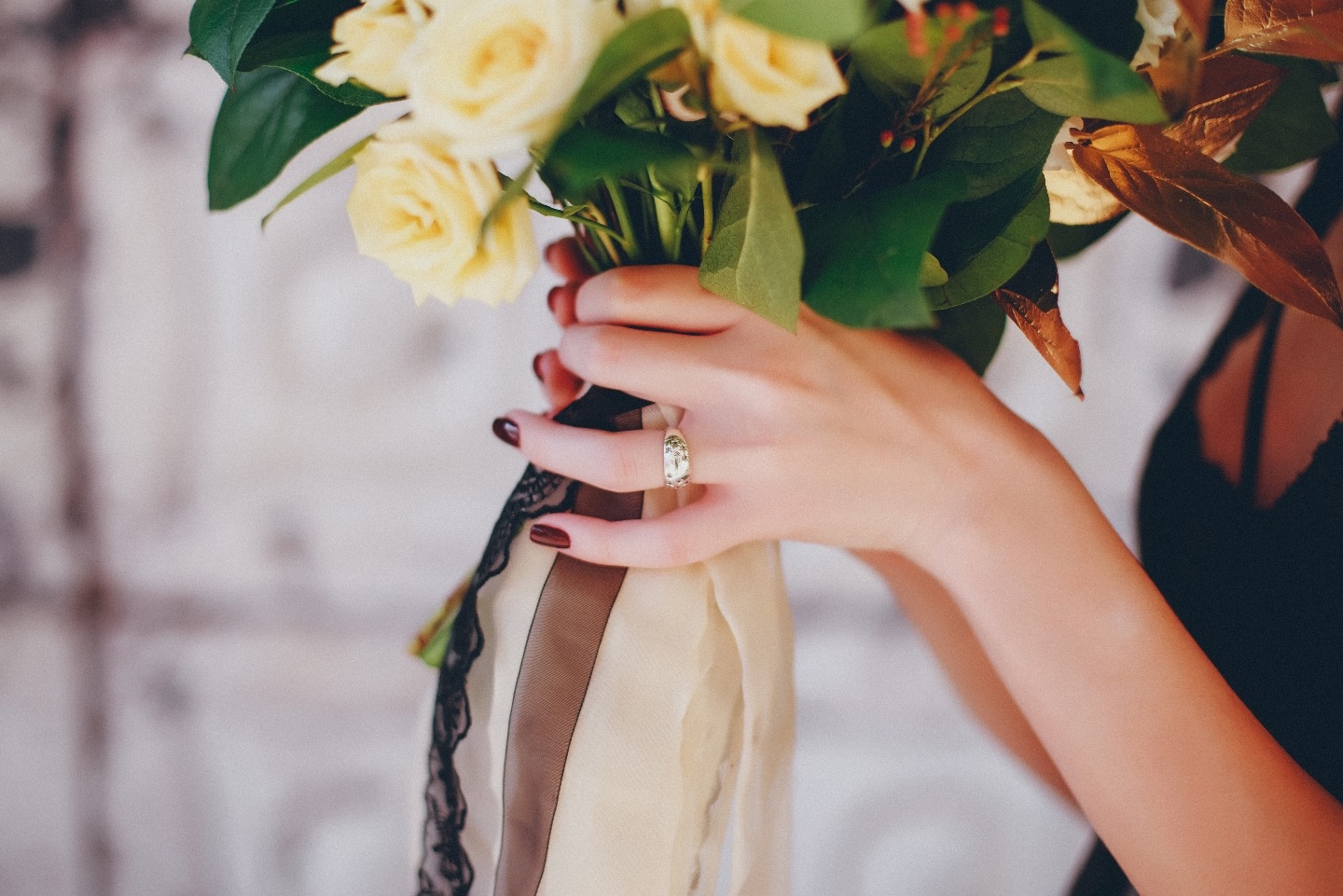 Черная вуаль: стилизованная фотосессия утра невесты