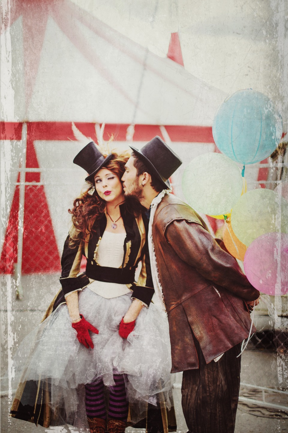 Под куполом цирка: стилизованная фотосессия Светланы и Алекса