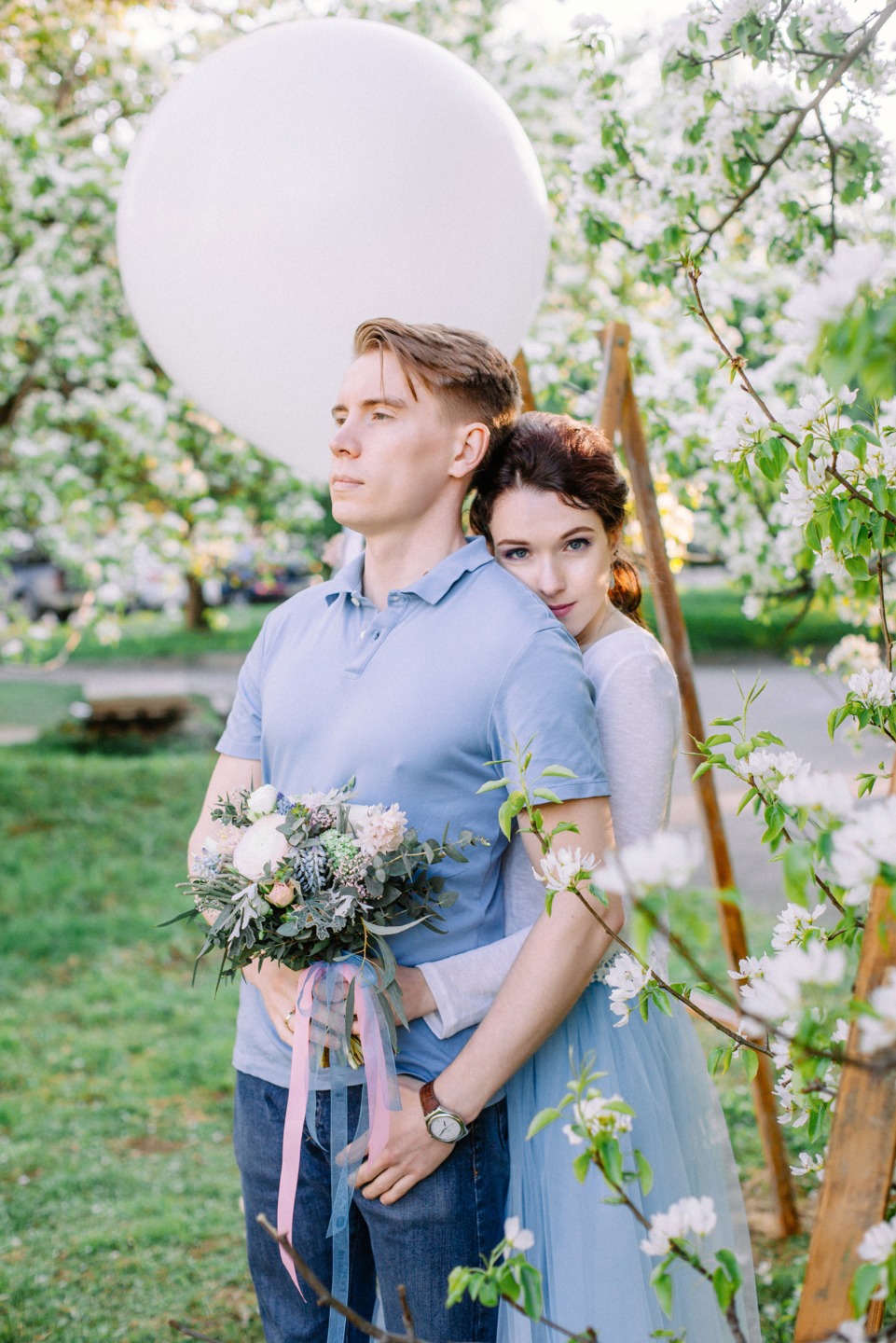 В яблоневом саду: love-story Вероники и Артема