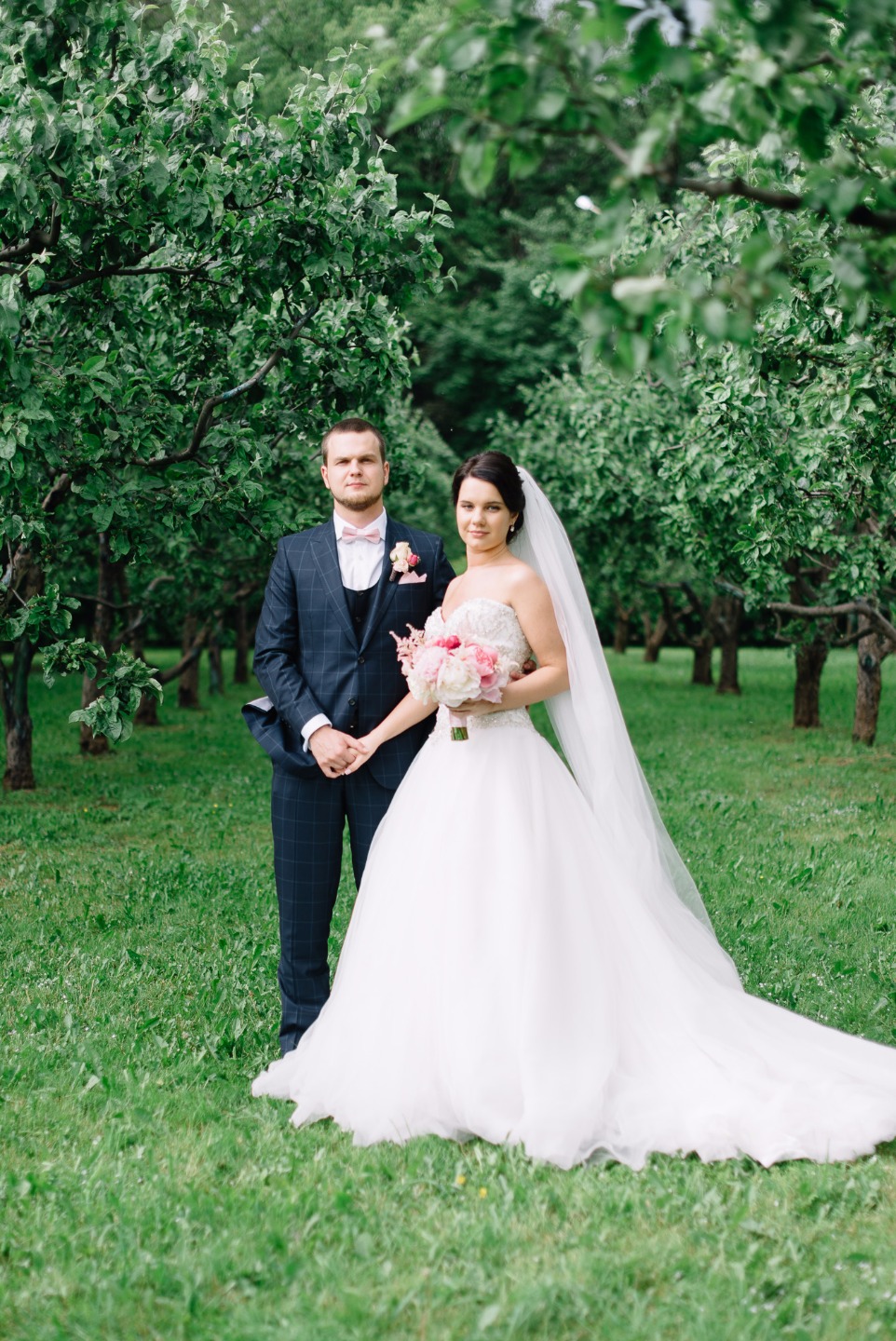 Пионовая свадьба: праздник Анастасии и Виталия