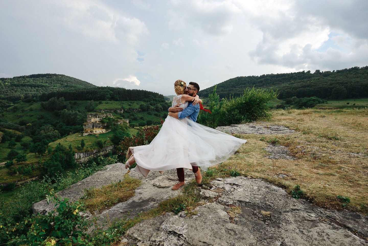 Влюбленные в горы: свадьба Кирилла и Ангелины